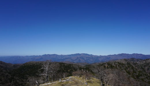 日出ヶ岳山頂