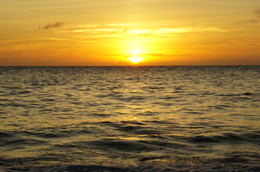 長間浜夕日