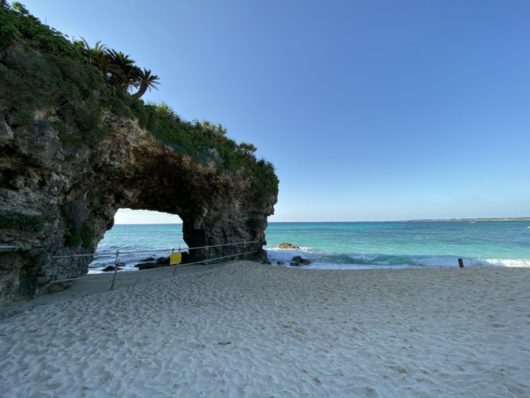 砂山ビーチ 泳ぐのは危険 だけど眺めるのは最高な絶景ビーチ 宮古島 とりっさーん 日本放浪記