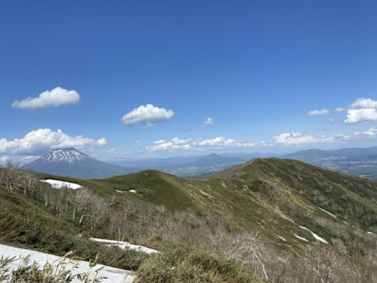 昆布岳 山頂から羊蹄山や洞爺湖も一望できる絶景 豊浦ルートで登山 とりっさーん 日本放浪記